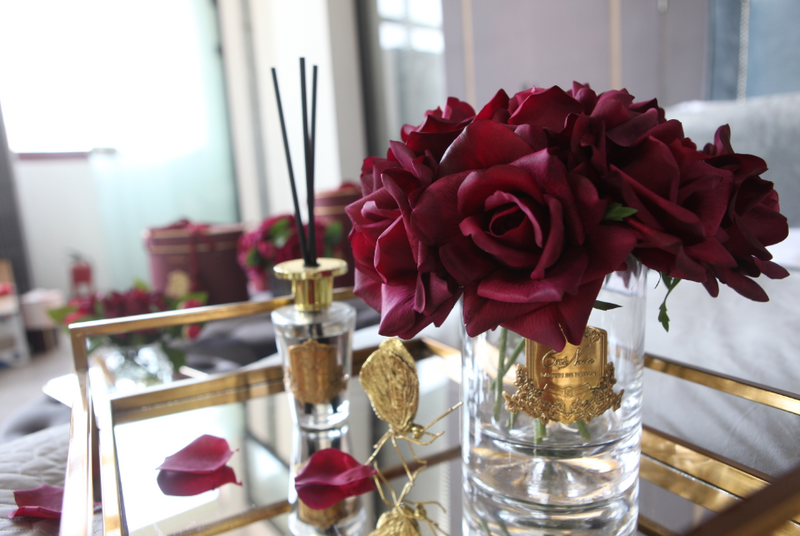 Cote Noire - Luxury Grand Bouquet - Gold Badge - Carmine Red - Burgundy Box